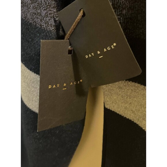 DAY & AGE Pullover Sweatshirt Men's Size L Gray Blue Long Sleeves Crew Neck - Picture 3 of 6